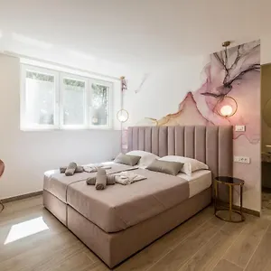 diamond-luxury-rooms.splithotels.org/